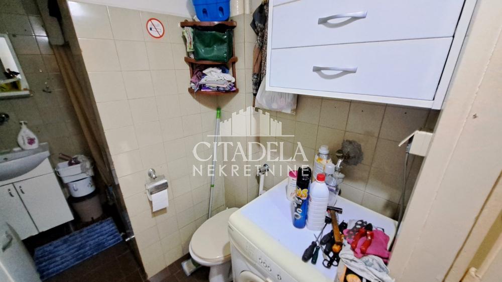 Stan na prodaju u Beogradu, Novi Beograd, jednoiposoban, 37m2, cena 135000 evra