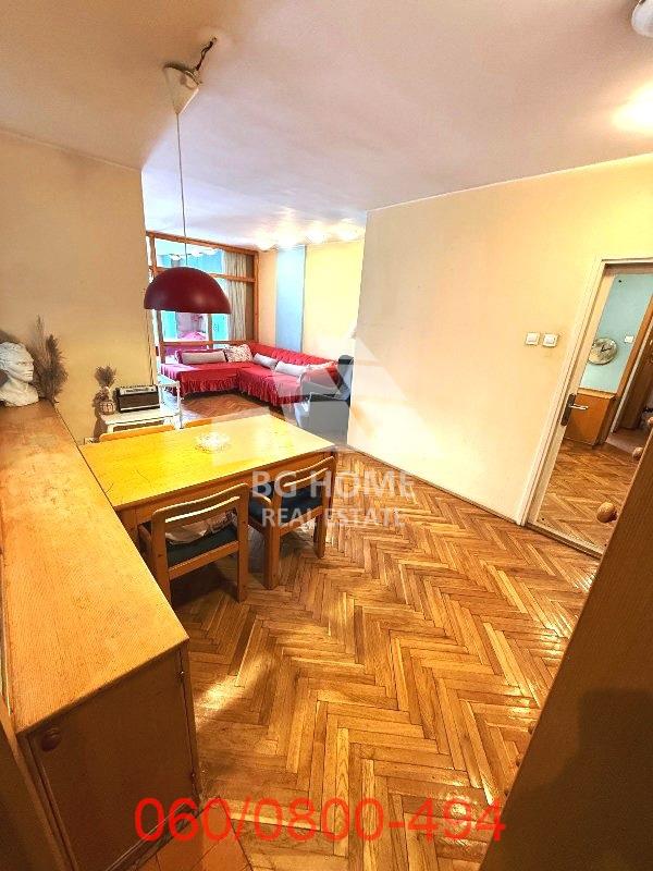 Stan na prodaju u Beogradu, Bulevar despota Stefana, troiposoban, 71m2, cena 240000 evra