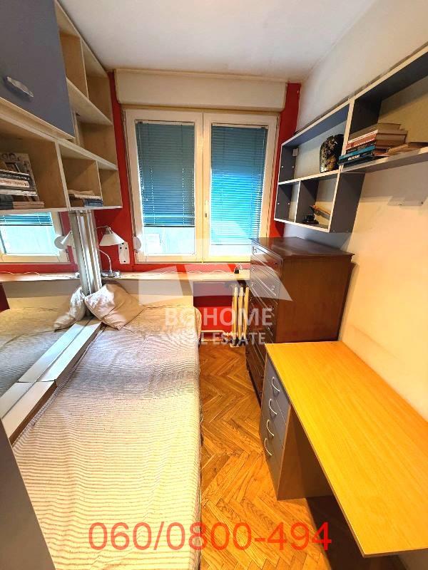 Stan na prodaju u Beogradu, Bulevar despota Stefana, troiposoban, 71m2, cena 240000 evra