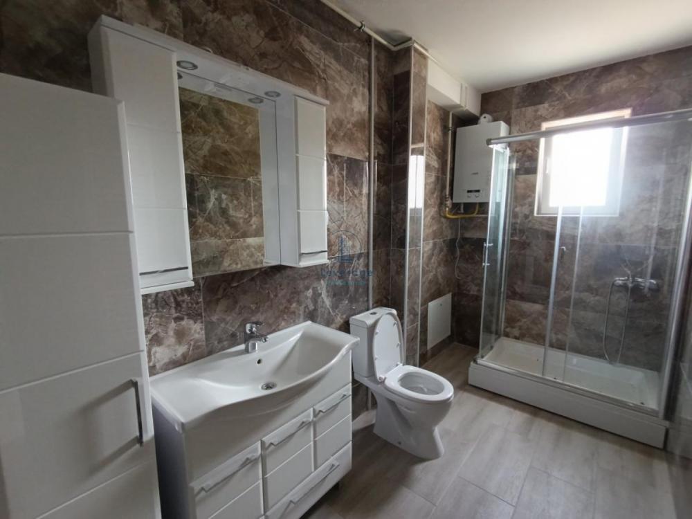 Stan na prodaju u Beogradu, dvoiposoban, 82m2, cena 101000 evra
