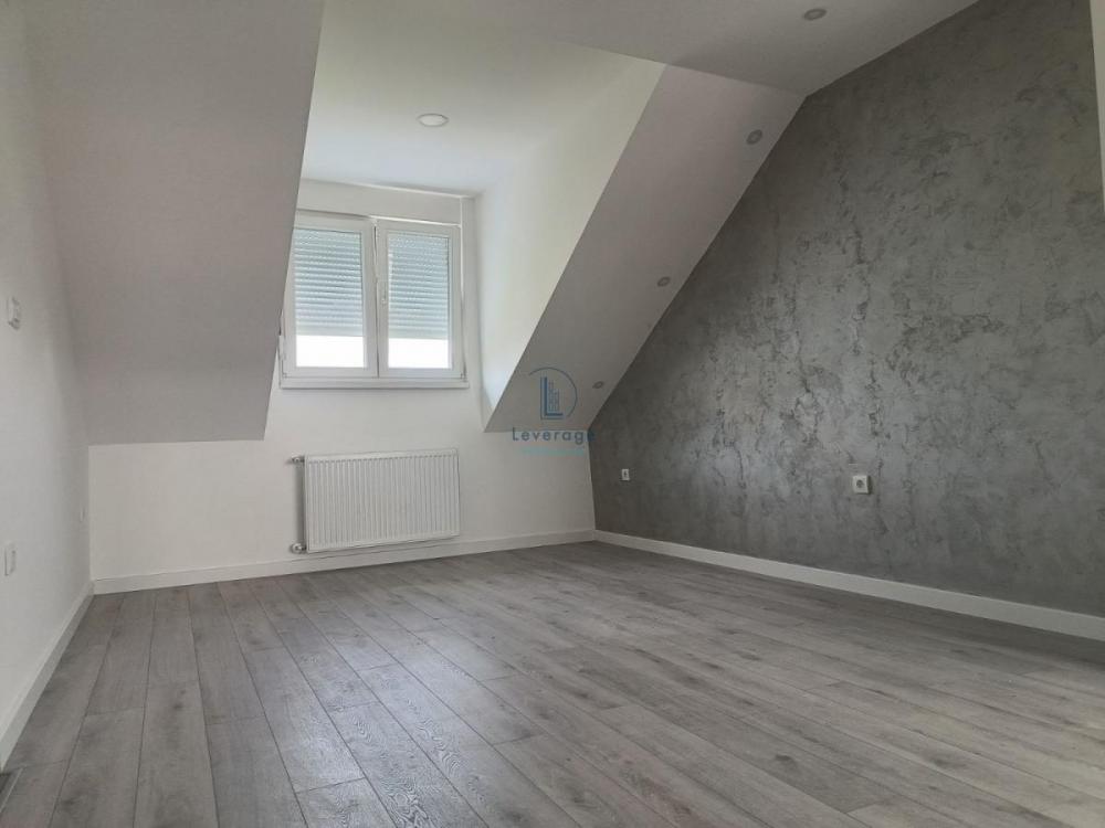 Stan na prodaju u Beogradu, trosoban, 86m2, cena 90909 evra