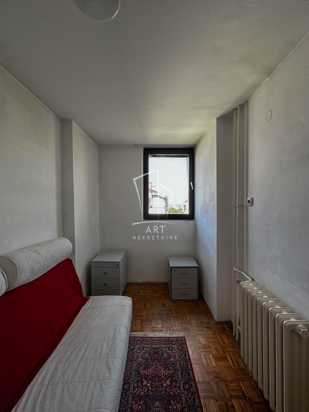 Stan na prodaju u Beogradu, Banovo brdo, dvoiposoban, 54m2, cena 158800 evra