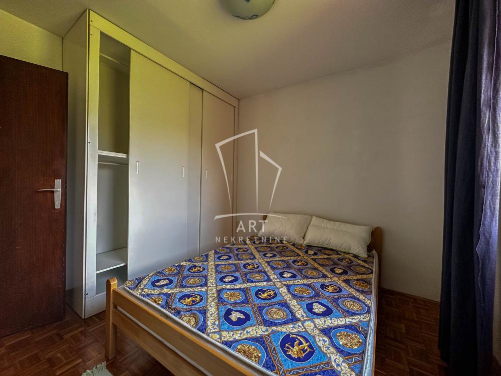 Stan na prodaju u Beogradu, Banovo brdo, dvoiposoban, 54m2, cena 158800 evra