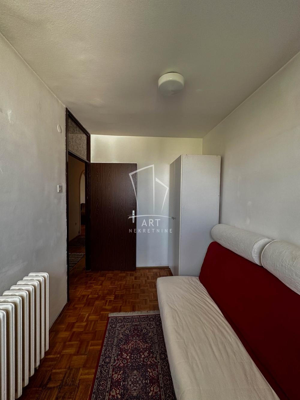 Stan na prodaju u Beogradu, Banovo brdo, dvoiposoban, 54m2, cena 158800 evra