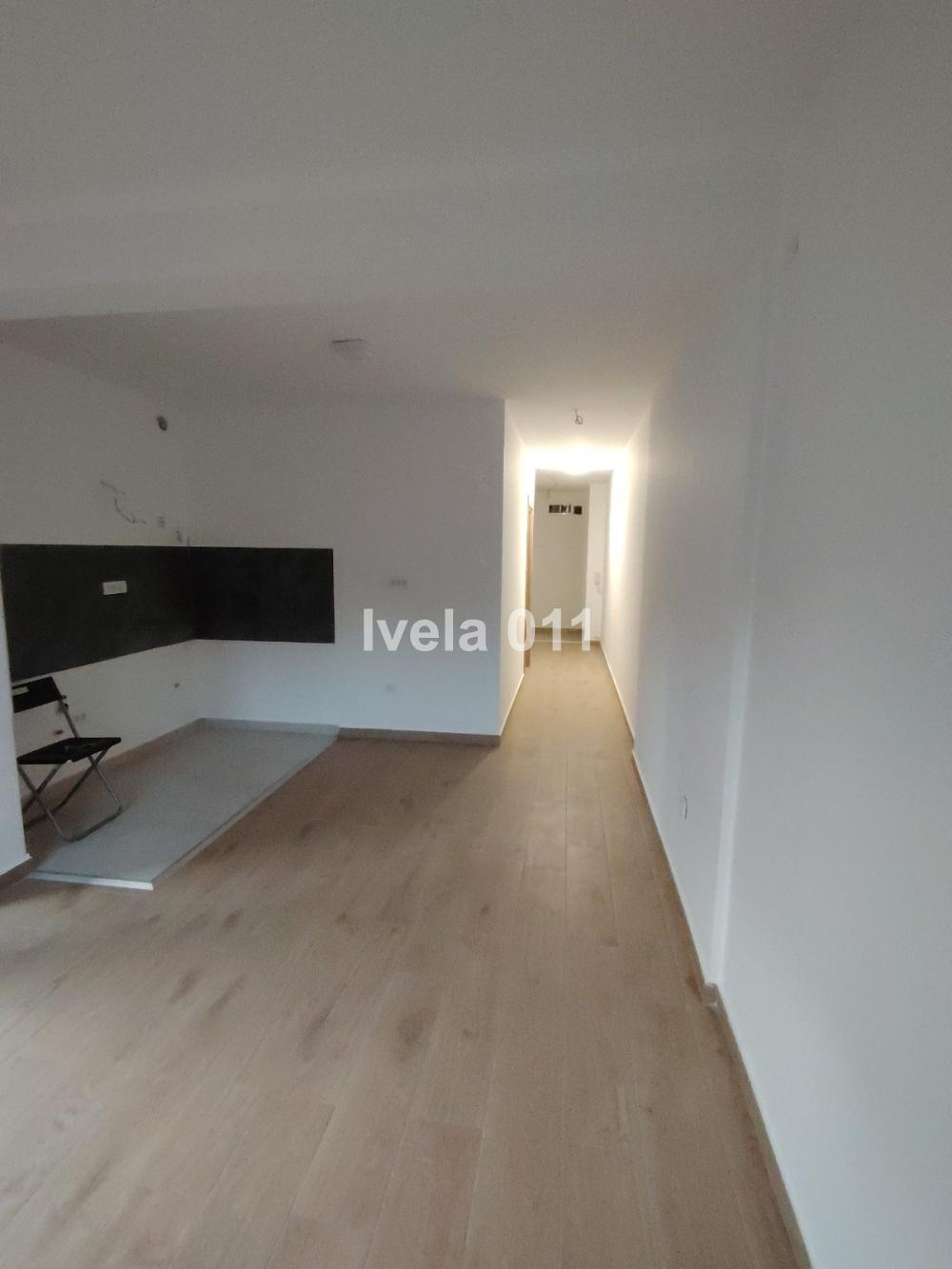 Stan na prodaju u Beogradu, Cvetanova ćuprija, jednoiposoban, 36m2, cena 66000 evra