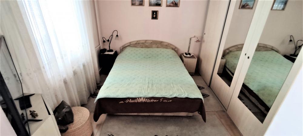 Stan na prodaju u Beogradu, Zemun, cetvorosoban, 125m2, cena 225000 evra