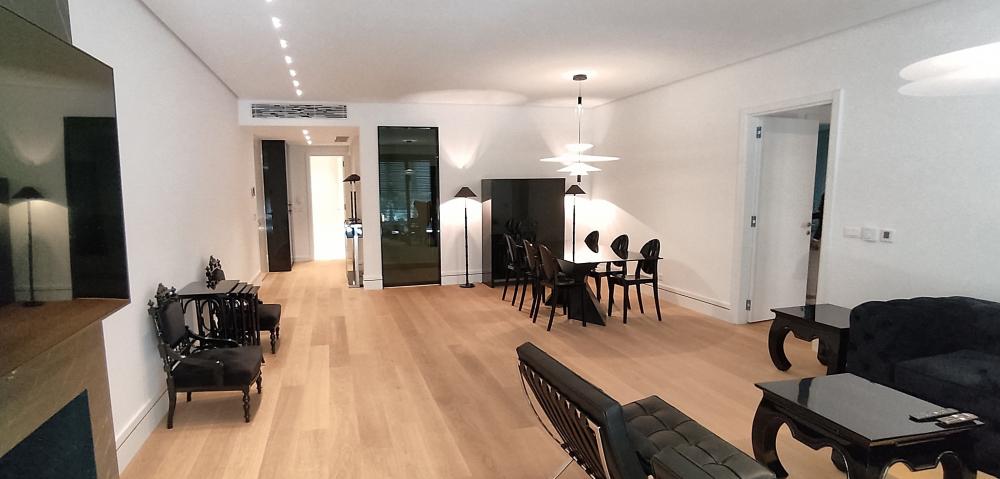 Stan na prodaju u Beogradu, Beograd (centar), trosoban, 138m2, cena 1300000 evra