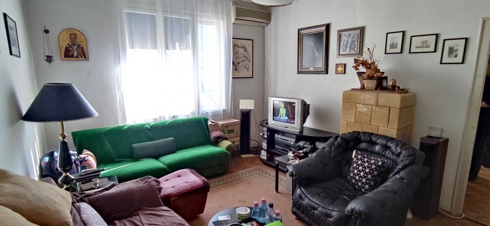 Stan na prodaju u Beogradu, Vračar, trosoban, 75m2, cena 195000 evra