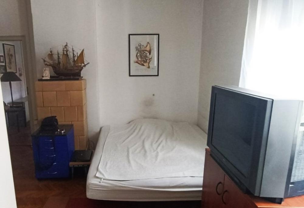 Stan na prodaju u Beogradu, Vračar, trosoban, 75m2, cena 195000 evra