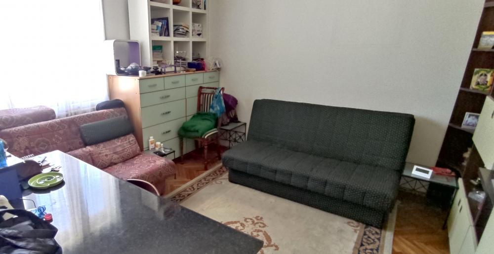Stan na prodaju u Beogradu, Vračar, trosoban, 75m2, cena 195000 evra