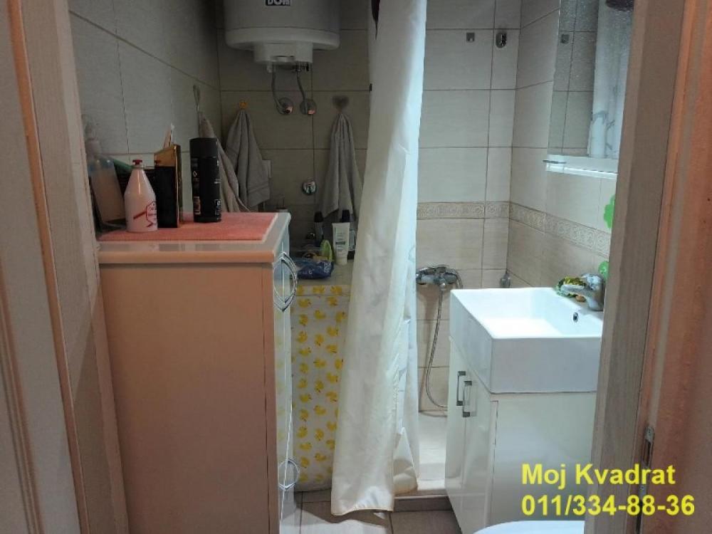 Stan na prodaju u Beogradu, Karaburma, jednosoban, 36m2, cena 97000 evra