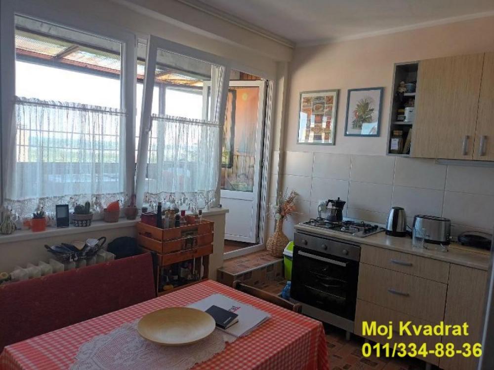 Stan na prodaju u Beogradu, Karaburma, jednosoban, 36m2, cena 97000 evra