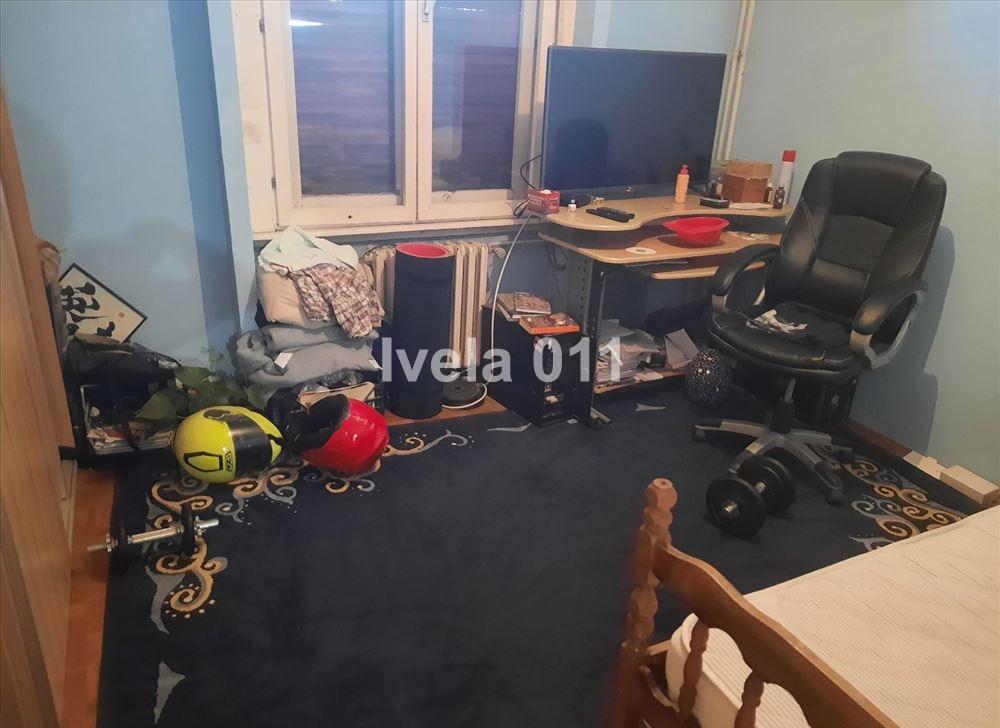 Stan na prodaju u Beogradu, Novi Beograd, trosoban, 76m2, cena 235000 evra