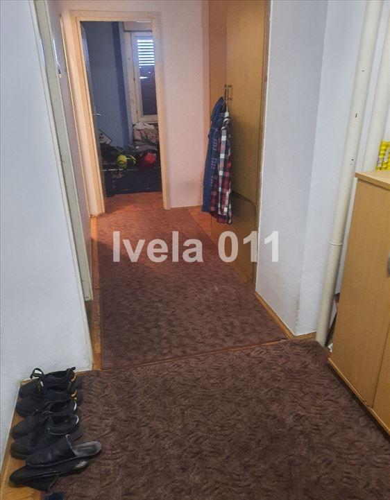 Stan na prodaju u Beogradu, Novi Beograd, trosoban, 76m2, cena 235000 evra