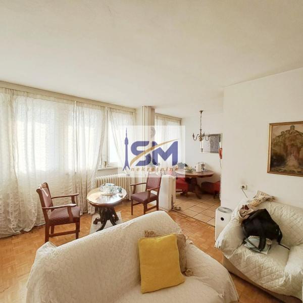 Stan na prodaju u Beogradu, Novi Beograd blok 21 (10. gimnazija), trosoban, 77m2, cena 280000 evra