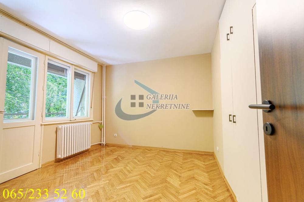 Stan na prodaju u Beogradu, 97m2, cena 420000 evra