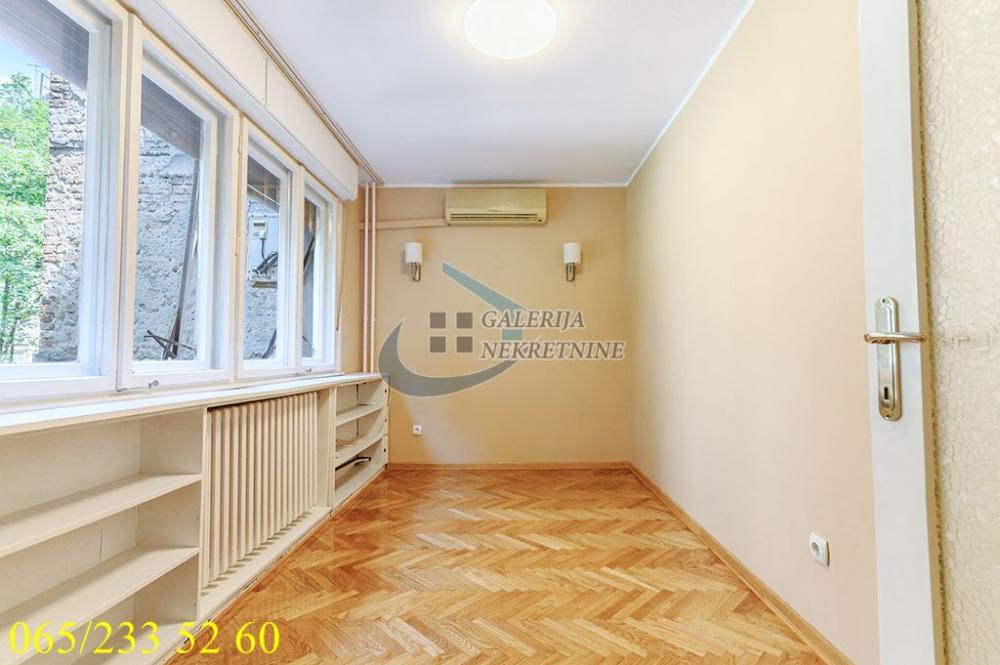 Stan na prodaju u Beogradu, 97m2, cena 420000 evra