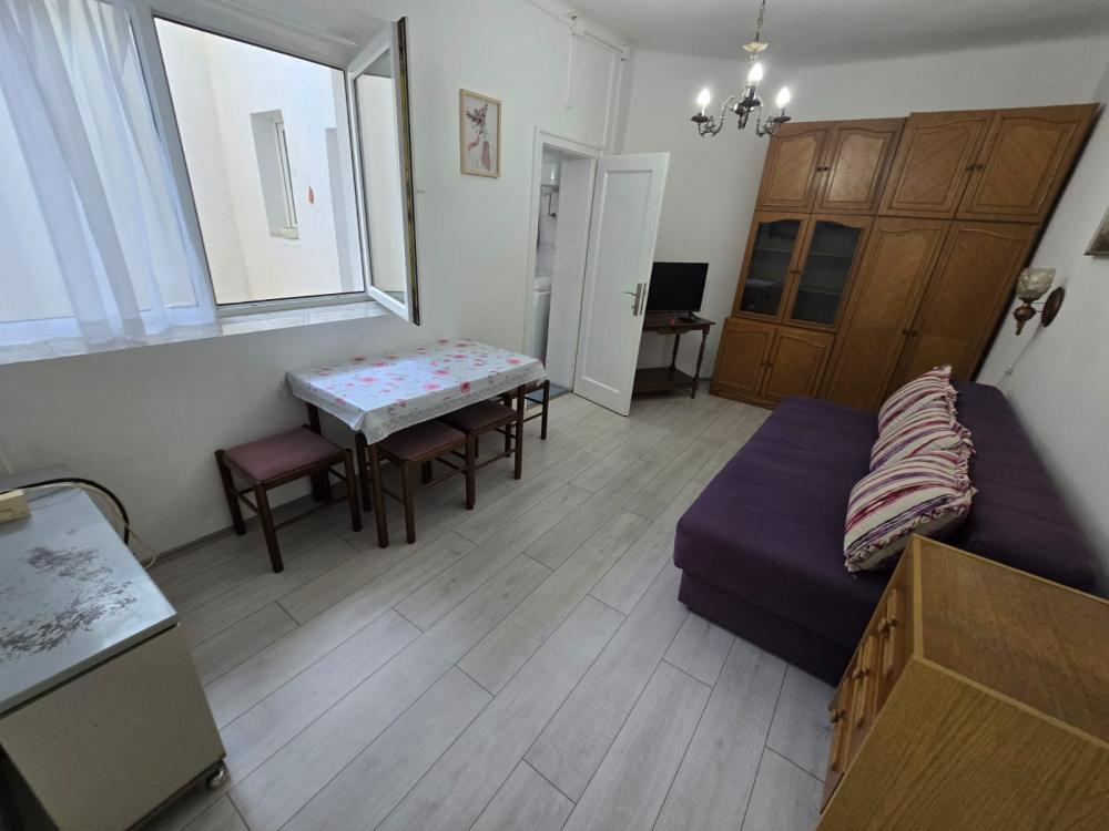 Stan na prodaju u Beogradu, Palilula, jednoiposoban, 32m2, cena 134400 evra