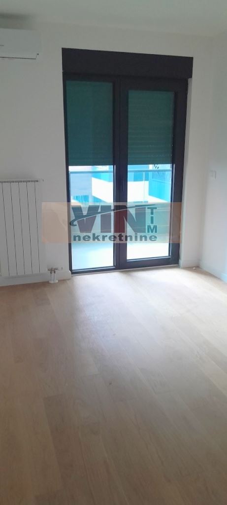 Stan na prodaju u Beogradu, Trošarina, trosoban, 85m2, cena 290000 evra