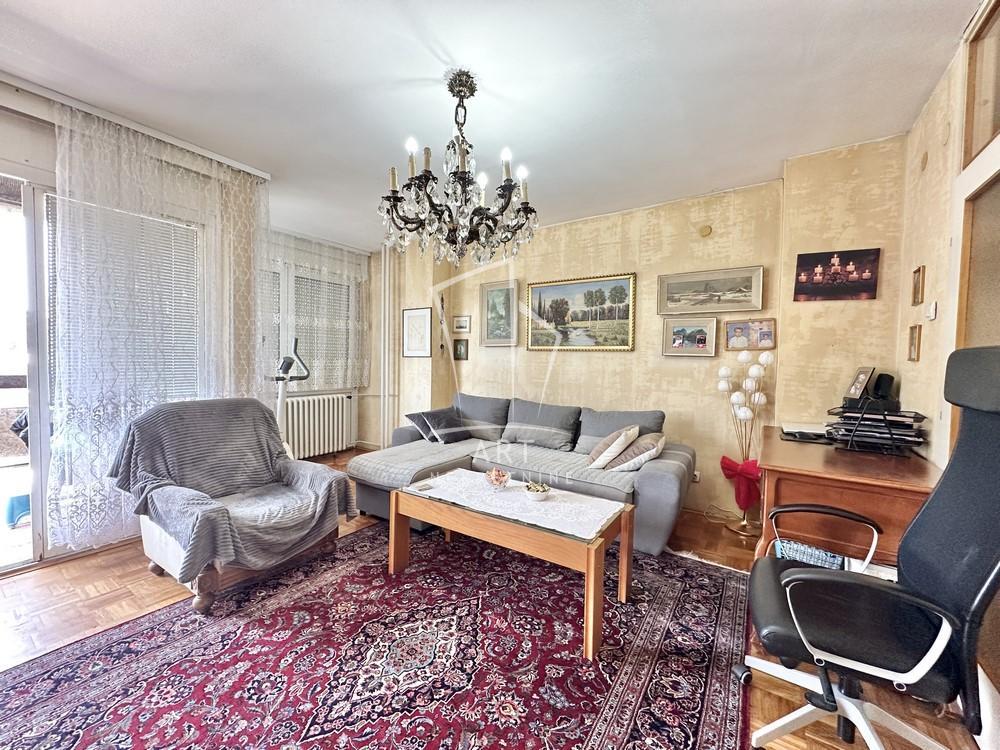 Stan na prodaju u Beogradu, Novi Beograd, troiposoban, 74m2, cena 249000 evra