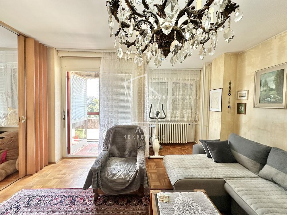 Stan na prodaju u Beogradu, Novi Beograd, troiposoban, 74m2, cena 269000 evra