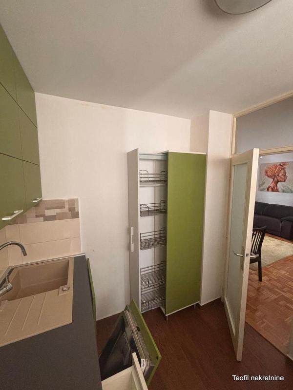 Stan na prodaju u Beogradu, Novi Beograd blok 29, jednoiposoban, 45m2, cena 173000 evra