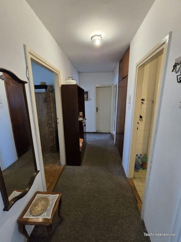 Stan na prodaju u Beogradu, Novi Beograd blok 38 (OŠ Ratko Mitrović), troiposoban, 89m2, cena 215900 evra