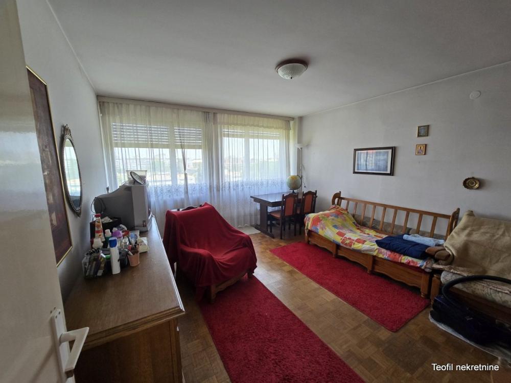 Stan na prodaju u Beogradu, Novi Beograd blok 38 (OŠ Ratko Mitrović), troiposoban, 89m2, cena 215900 evra