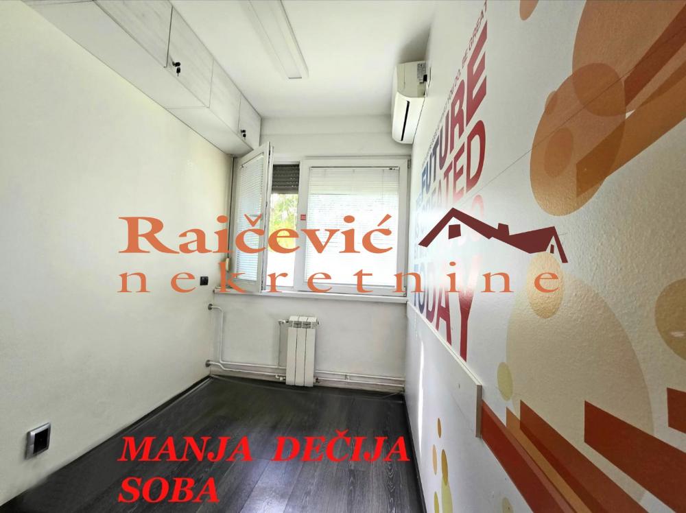 Stan na prodaju u Beogradu, Novi Beograd blok 38 (OŠ Ratko Mitrović), troiposoban, 64m2, cena 219000 evra