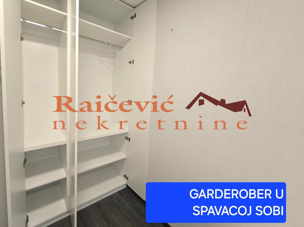 Stan na prodaju u Beogradu, Novi Beograd blok 38 (OŠ Ratko Mitrović), troiposoban, 64m2, cena 219000 evra