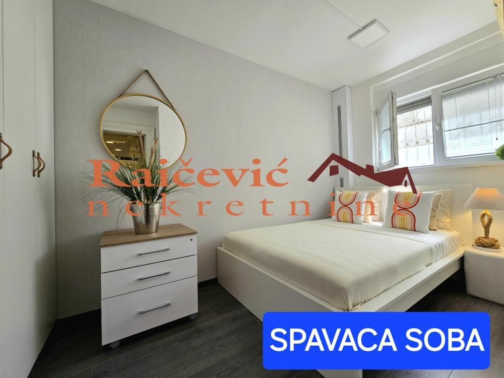 Stan na prodaju u Beogradu, Novi Beograd blok 38 (OŠ Ratko Mitrović), troiposoban, 64m2, cena 219000 evra