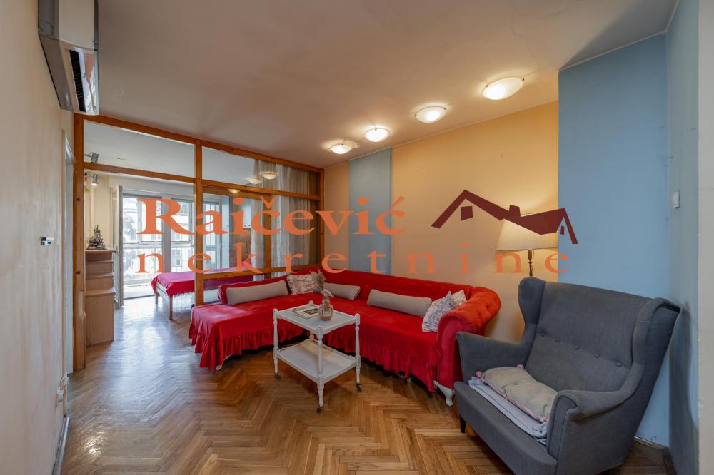 Stan na prodaju u Beogradu, Beograd (centar), troiposoban, 71m2, cena 240000 evra