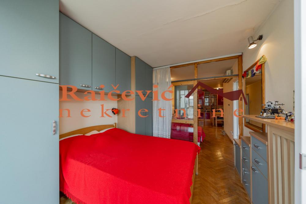 Stan na prodaju u Beogradu, Beograd (centar), troiposoban, 71m2, cena 240000 evra