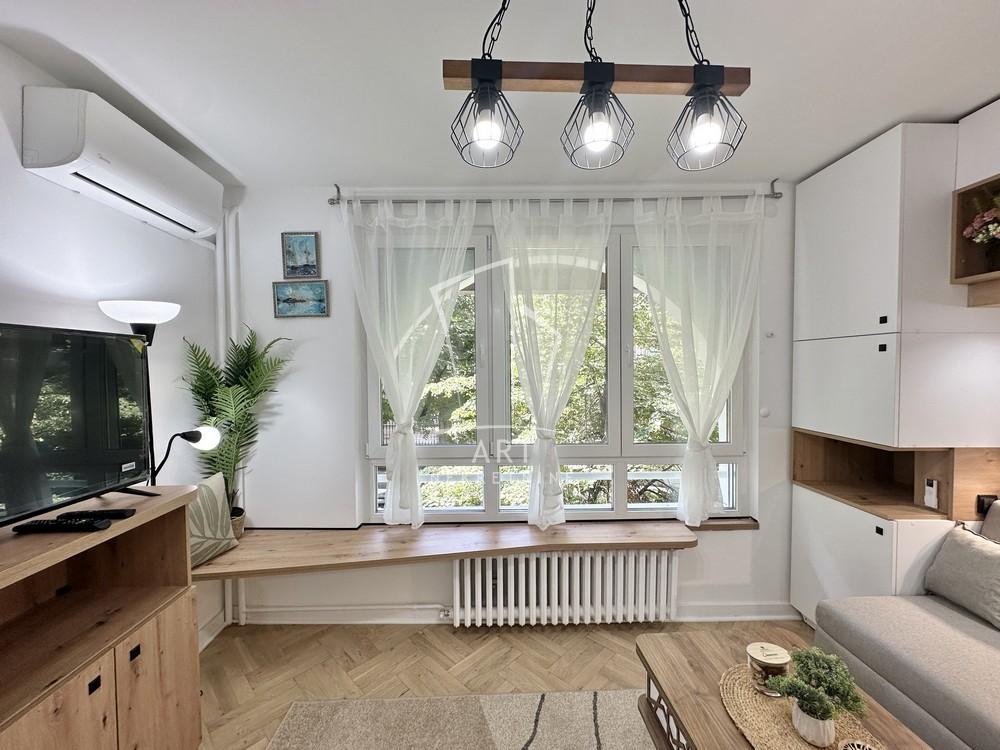 Stan na prodaju u Beogradu, Slavija, 23m2, cena 120000 evra