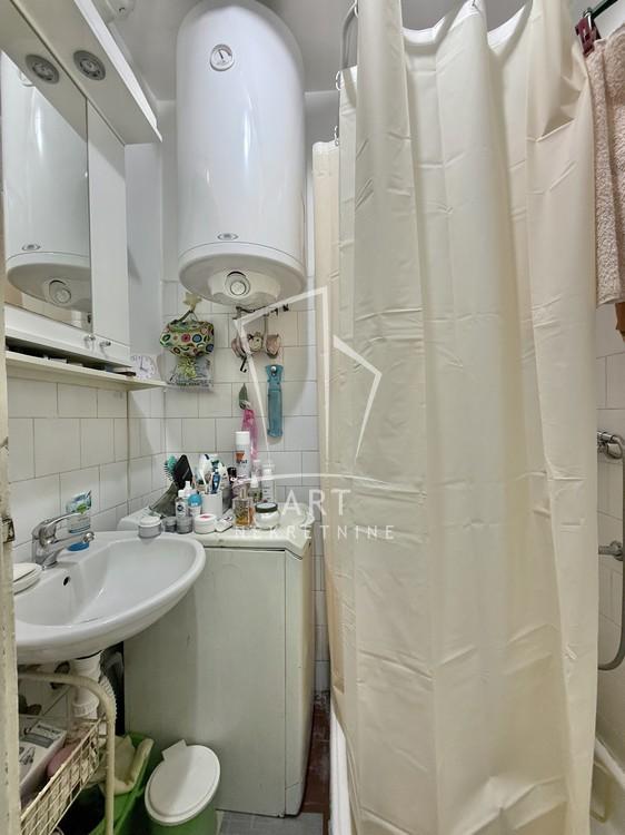 Stan na prodaju u Beogradu, Autokomanda, jednosoban, 28m2, cena 114000 evra