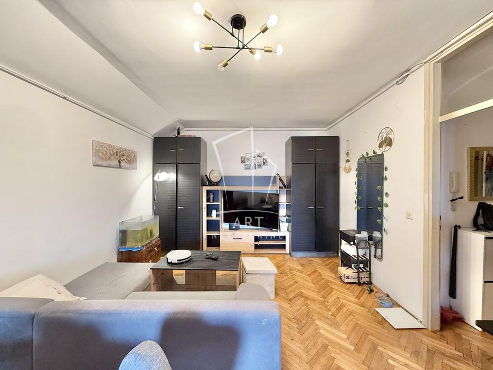 Stan na prodaju u Beogradu, Čukarica, jednoiposoban, 44m2, cena 149000 evra