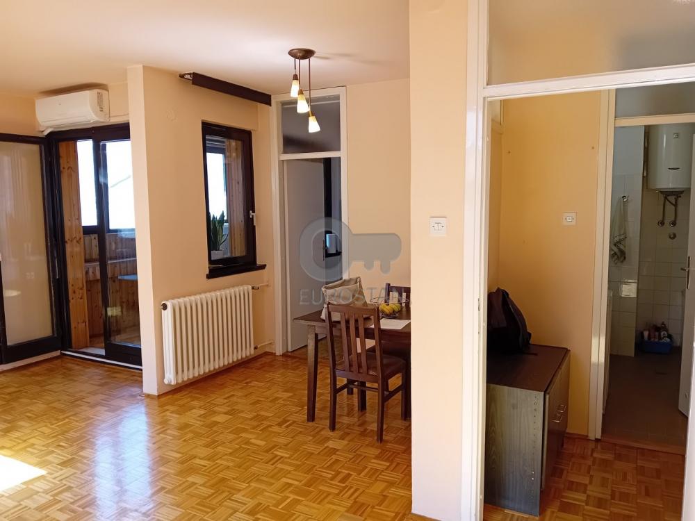Stan na prodaju u Beogradu, Savski venac, jednoiposoban, 53m2, cena 180000 evra