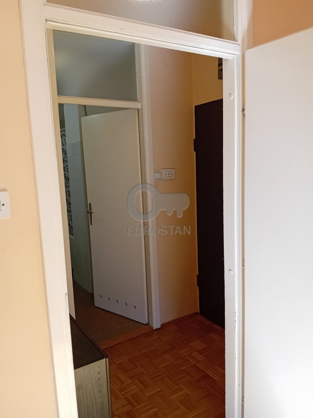 Stan na prodaju u Beogradu, Savski venac, jednoiposoban, 53m2, cena 180000 evra