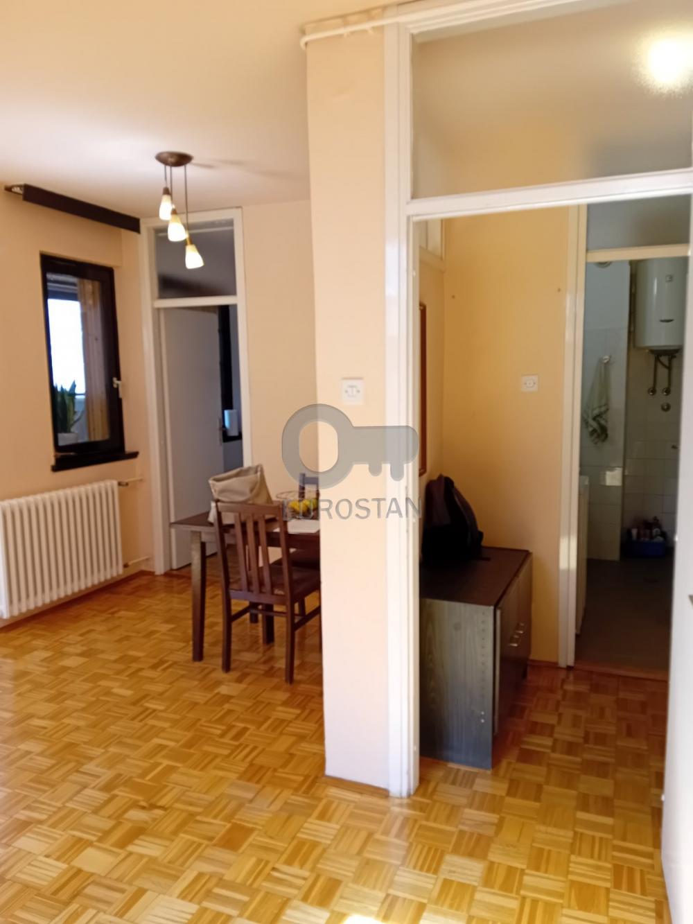 Stan na prodaju u Beogradu, Savski venac, jednoiposoban, 53m2, cena 180000 evra