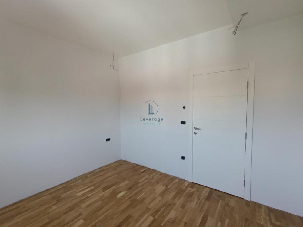 Stan na prodaju u Beogradu, trosoban, 70m2, cena 100000 evra