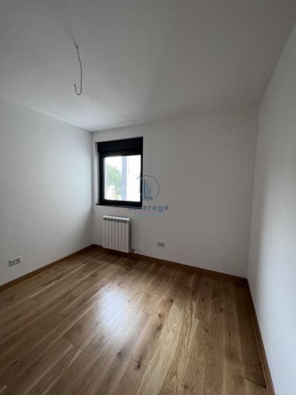 Stan na prodaju u Beogradu, Autokomanda, trosoban, 87m2, cena 234900 evra