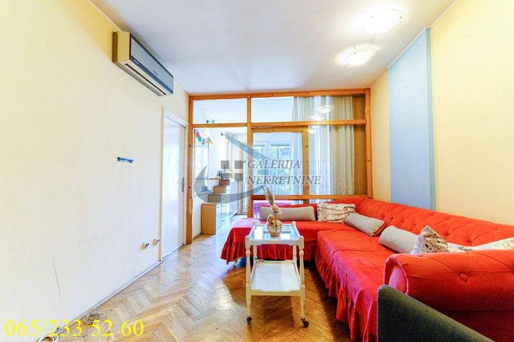 Stan na prodaju u Beogradu, Palilula, troiposoban, 71m2, cena 240000 evra
