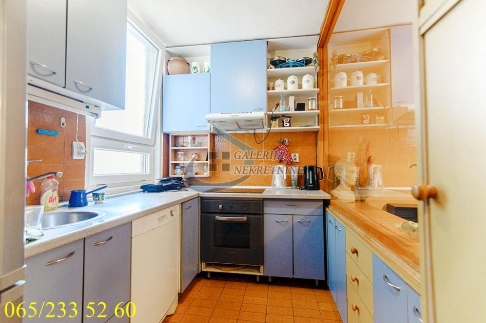 Stan na prodaju u Beogradu, Palilula, troiposoban, 71m2, cena 240000 evra