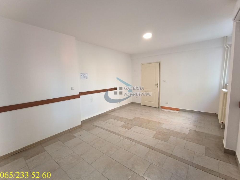 Stan na prodaju u Beogradu, Savski venac, jednosoban, 32m2, cena 120000 evra