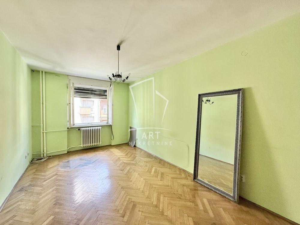 Stan na prodaju u Beogradu, Savski venac, dvosoban, 60m2, cena 250000 evra