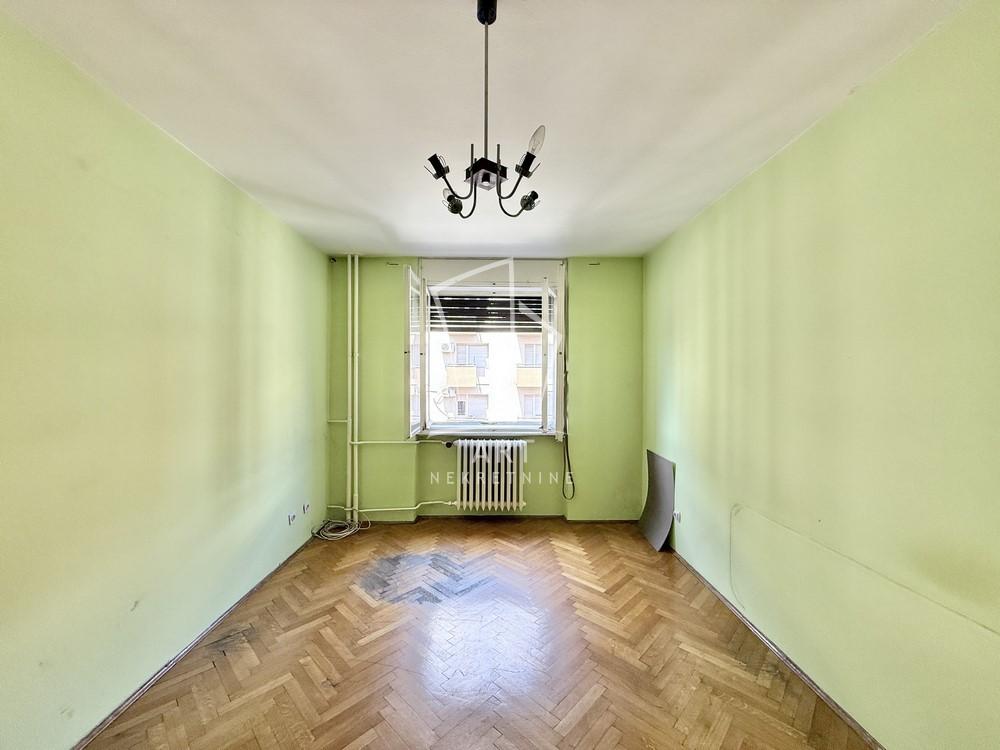 Stan na prodaju u Beogradu, Savski venac, dvosoban, 60m2, cena 250000 evra