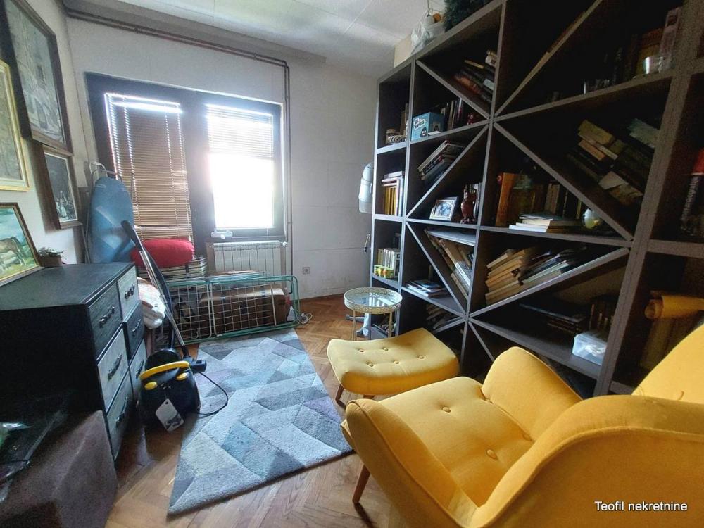 Stan na prodaju u Beogradu, Autokomanda, cetvorosoban, 100m2, cena 240000 evra