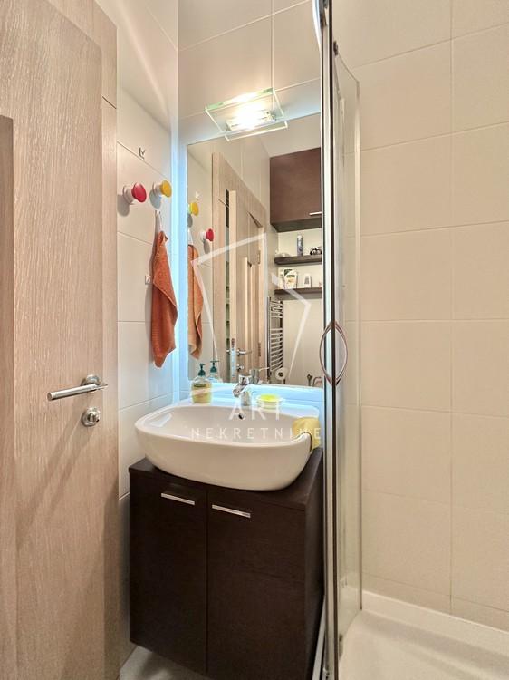 Stan na prodaju u Beogradu, Vračar (Hram), jednosoban, 31m2, cena 175000 evra