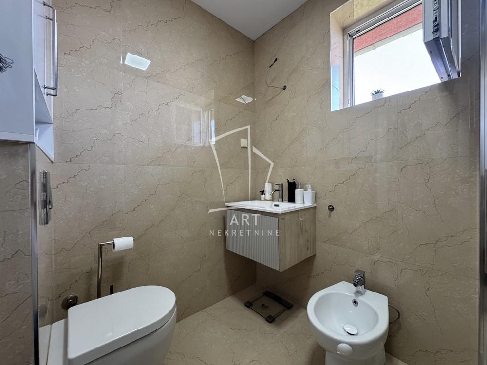 Stan na prodaju u Beogradu, Novi Beograd, dvosoban, 52m2, cena 142500 evra
