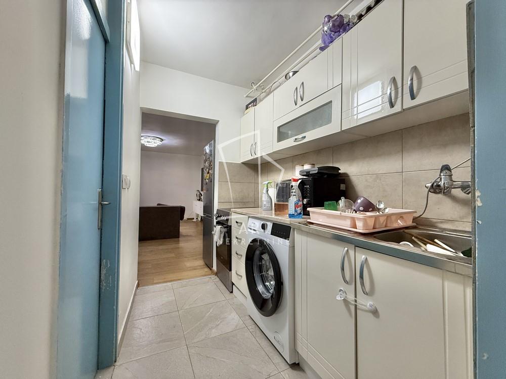 Stan na prodaju u Beogradu, Čukarica, dvoiposoban, 72m2, cena 164000 evra